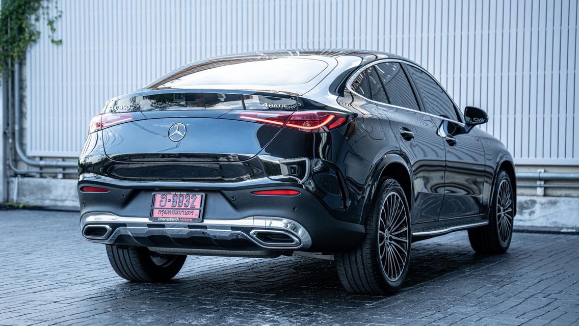Mercedes-Benz GLC350e Coupe 4Matic AMG Dynamic 2024 สีดำ รูปที่ 8