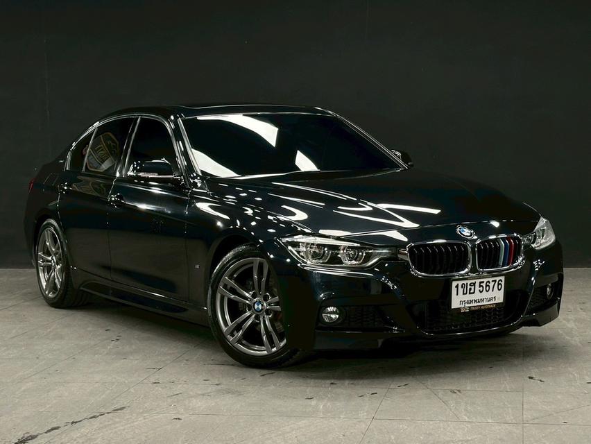 BMW 330e m sport ปี 2017 6