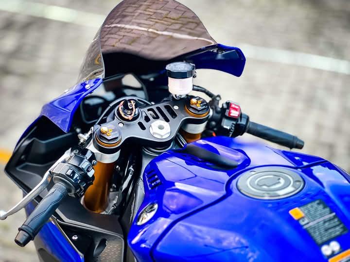 ขาย Yamaha R1 สีน้ำเงิน 7