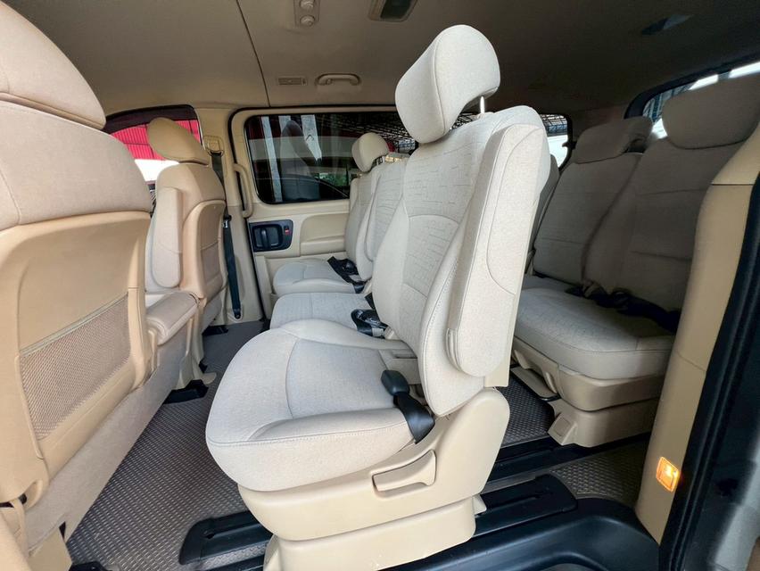 HYUNDAI H1 TOURING ปี 2018 โฉม ปี08-18 รูปที่ 9