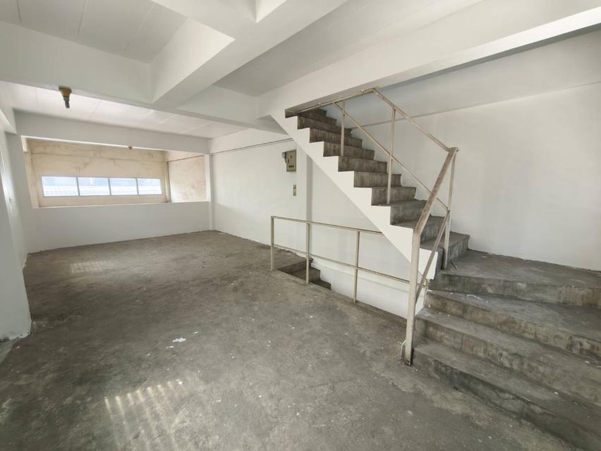 ตึกแถว 2 ห้อง ถูก เพียง 4.5 ลบ. ใกล้ถนนเอกชัยเพียง 300ม. บางซอย Sky mall สมุทรสาคร ซอย กองพนันพล 9