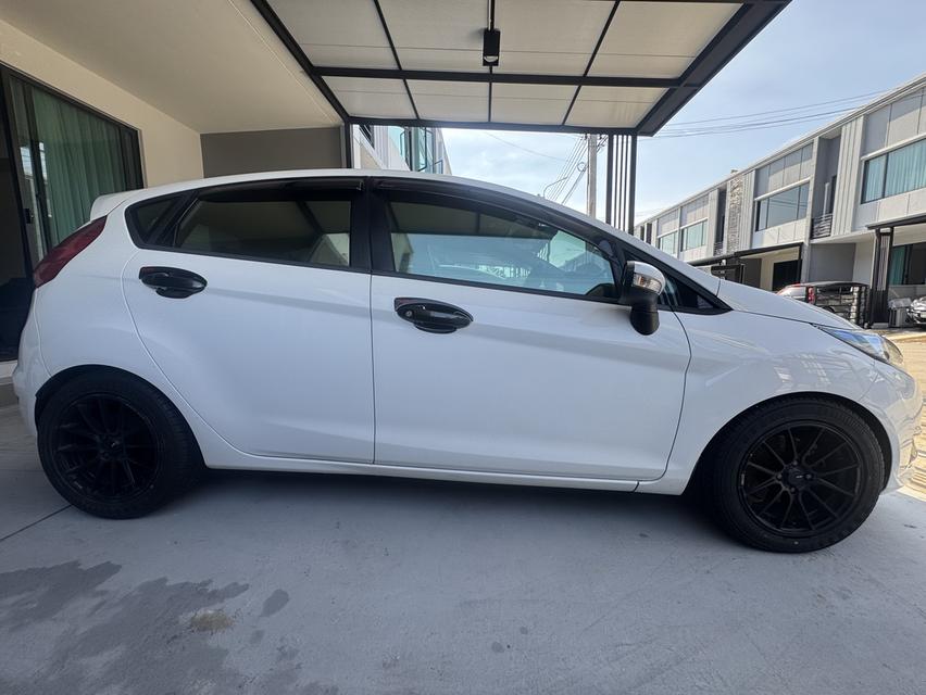 Ford fiesta จดปี2015 5