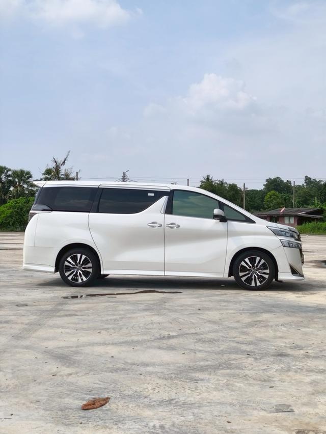 TOYOTA VELLFIRE 2.5V 2018 8