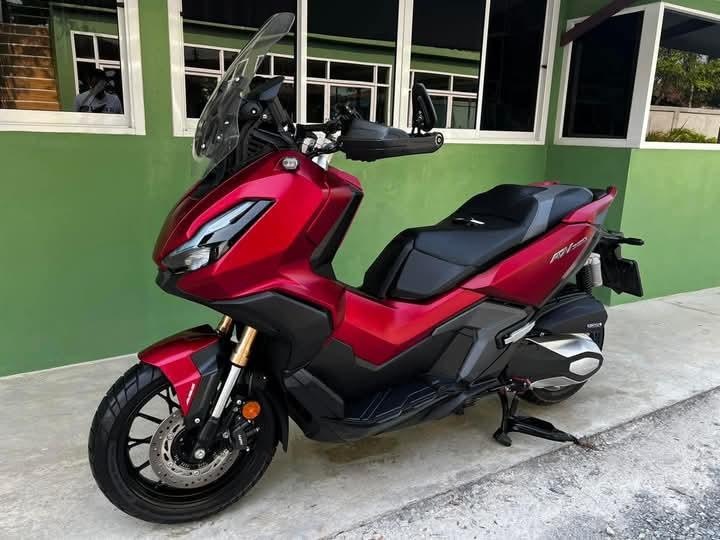 Honda ADV350 สีแดง 3