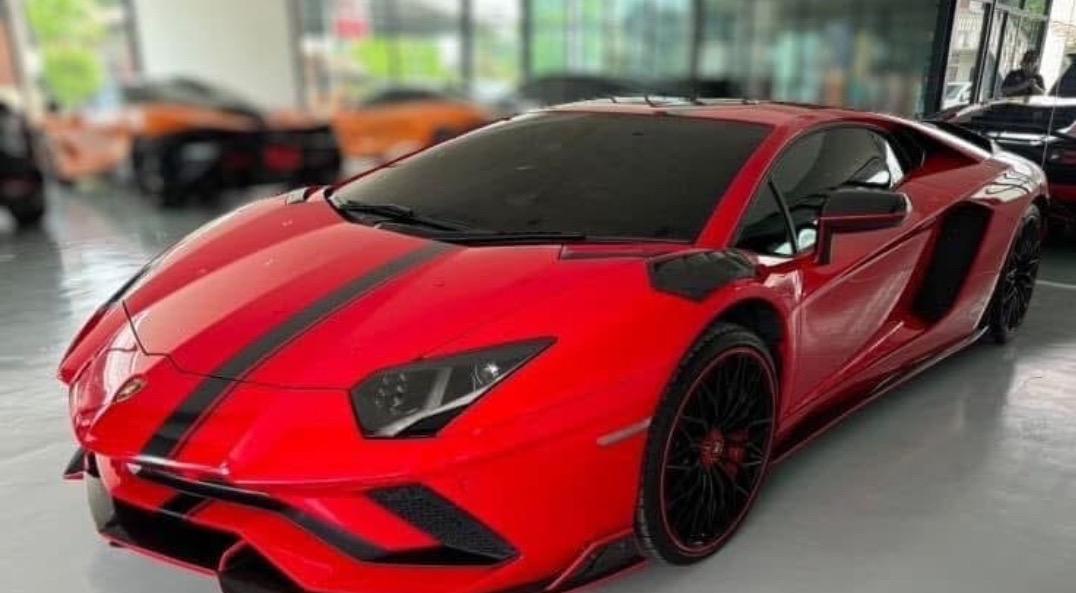 Lamborghini Aventador ปี 2019 3