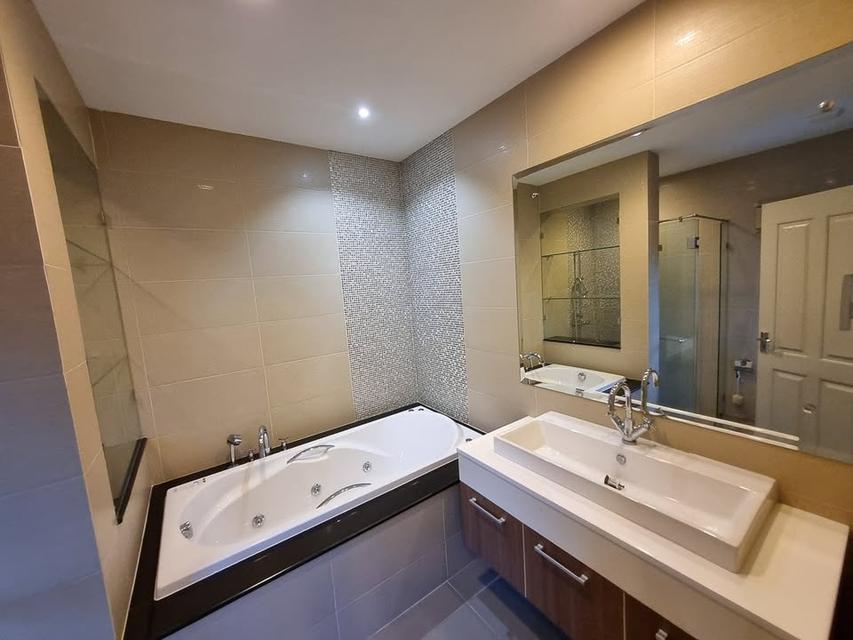 U1449 ให้เช่าบ้านเดี่ยว 2 ชั้น โครงการหรู แกรนด์ บางกอก บูเลอวาร์ด สาทร Grand Bangkok Boulevard Sathorn บ้านพร้อมเฟอร์ 6