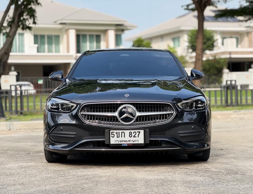 รหัสรถ AVA827 ⭐️ Mercedes-Benz C220d ดีเซล Avantgarde (W206) โฉมปัจจุบัน ปี 2024