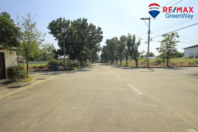 ที่ดินสร้างบ้านม.วริยาวิลล์ บรมราชชนนี พุทธมณฑลสาย4 ใกล้มหิดลศาลายา แปลงมุม ถนนเมน 305 ตร.ว สร้างบ้าน สำนักงาน ราคาพิเศษ 9