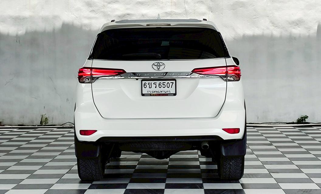 รถยนต์มือสองสภาพพร้อมใช้งาน 3