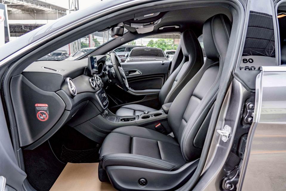 รหัสรถ NP9919  BENZ CLA200 FACELIFT 2017 12