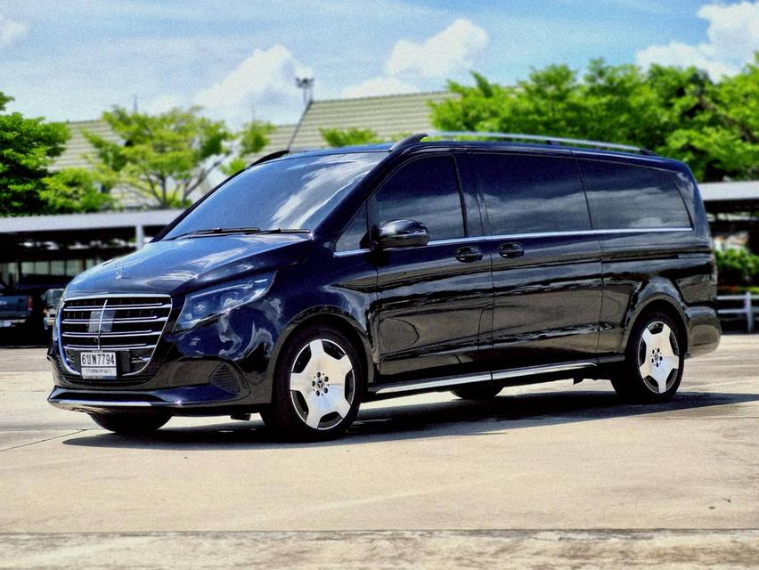 Benz V 300d Exclusive ปี 2025 ไมล์ 7,1xx km.