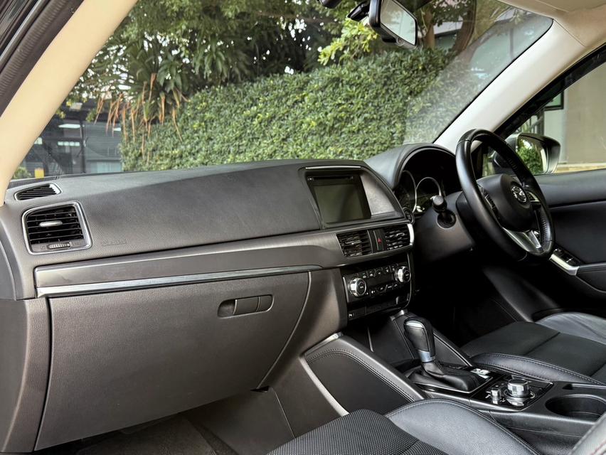 2017 MAZDA CX5 2.0S รถมือเดียวออกป้ายแดง รถวิ่งน้อย เข้าศูนย์ทุกระยะ รถไม่เคยมีอุบัติเหตุครับ 11