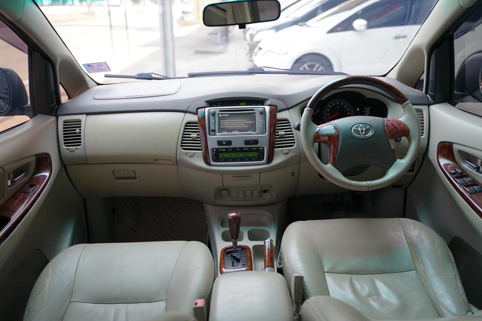 2012 TOYOTA INNOVA 2.0V 12