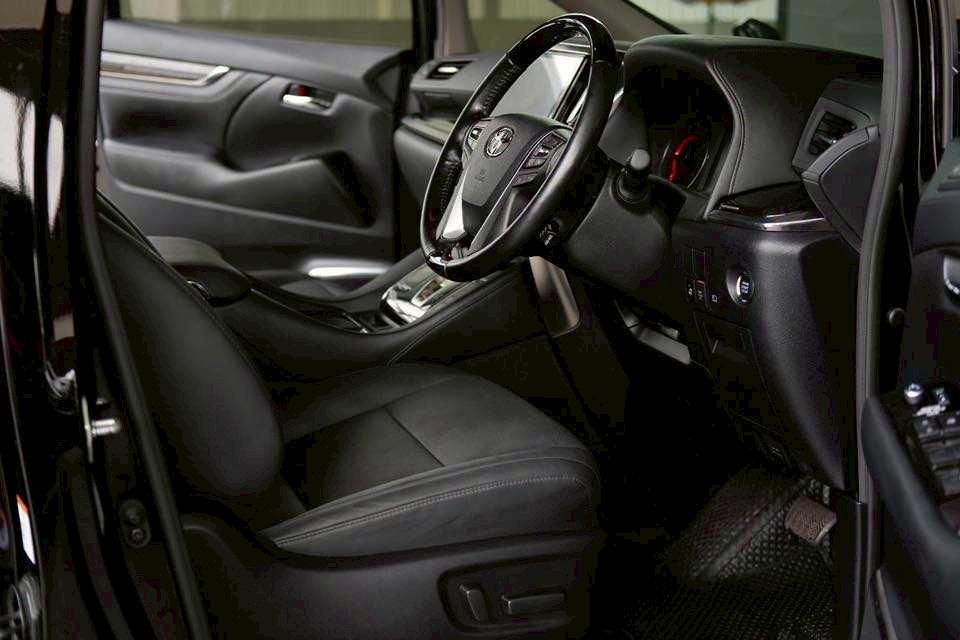 Toyota Alphard 2.5 SC Package 2022 สีดำ มือเดียวไมล์น้อย สีเดิมทั้งคัน รูปที่ 15