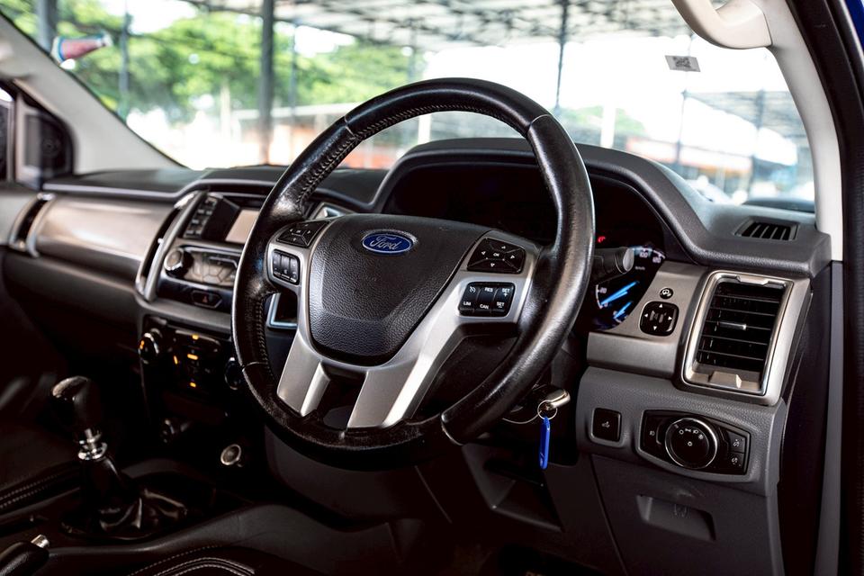 Ford Ranger 2.2 XLT Hi-Lander Double Cab ปี 2015 สีน้ำเงิน  16