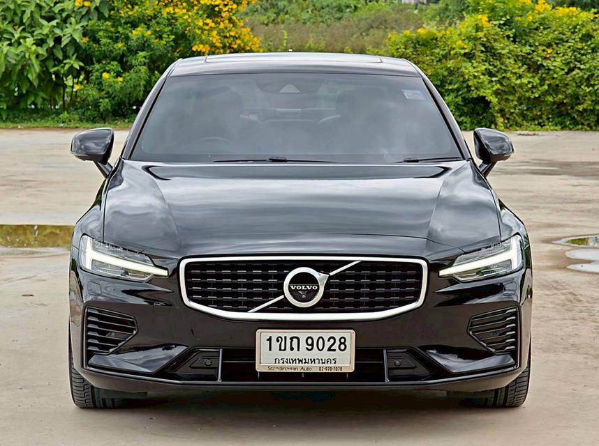 Volvo S60 T8 R-Design AWD 2020 รถสวยใหม่ สมรรถนะเยี่ยม คุ้มเกินราคา