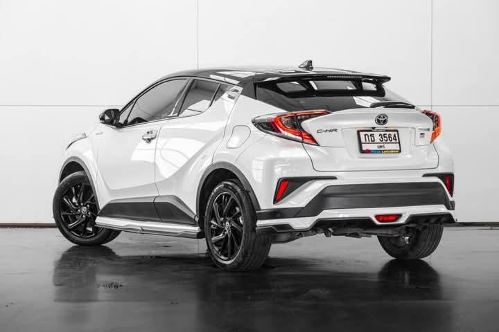 Toyota CHR ปี 2022 สภาพนางฟ้า 6