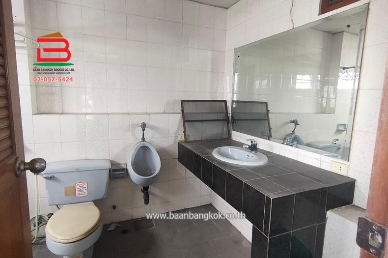 บ้านเดี่ยว ซอยสุขุมวิท 99 ตรงข้ามซอยสุขุมวิท 62 เนื้อที่ 115 ตรว. ถนนสุขุมวิท แขวงบางจาก เขตพระโขนง กรุงเทพมหานคร 11