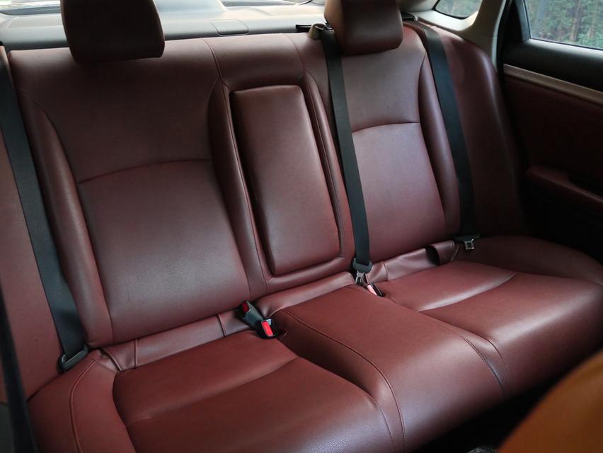CIVIC FC 1.8 E ปี2019 MNC รับประกันหลังการขาย 1 ปี 10,000km 8