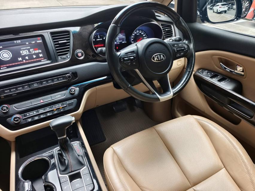 รถเข้าใหม่! KIA GRAND CARNIVAL 2.2 EX ปี 2018 สีดำ 14