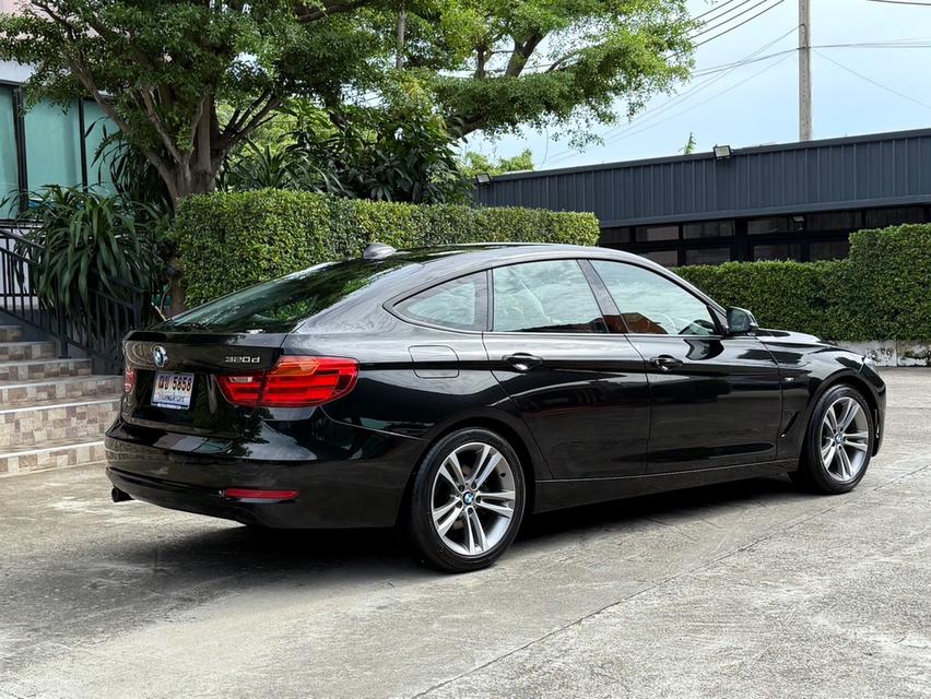 2015 BMW 320D GT SPORTLINE รถออกศูนย์ BMW THAILAND รถวิ่งน้อย เข้าศูนย์ทุกระยะ ไม่เคยมีอุบัติเหตุครับ 3