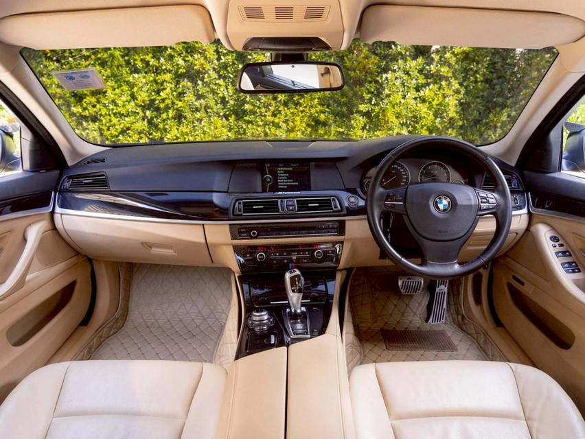 BMW 523 i M sport จด 2011 18