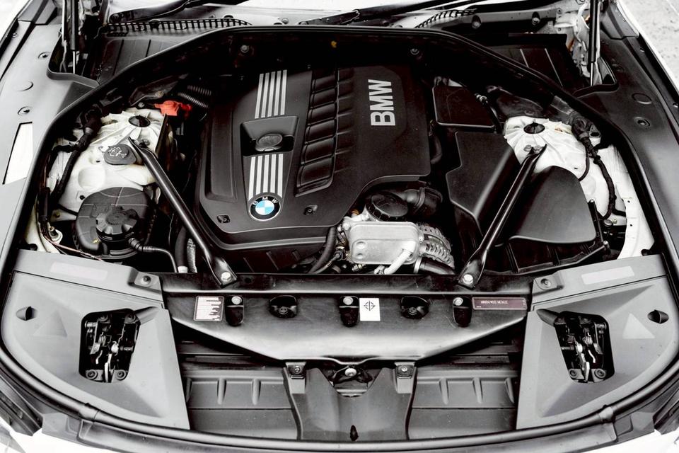 รหัสรถ PR20 Bmw 730 Li ( Model F02 LCI )ปี 2015  6