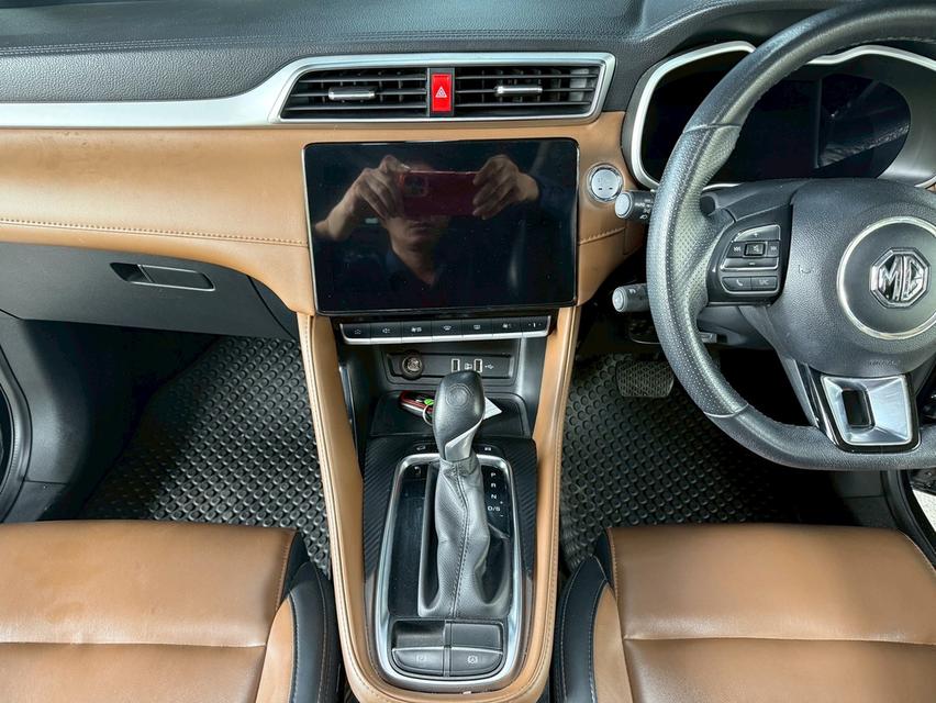 ขายรถ MG ZS 1.5 X Sunroof AT ปี 2021 รถสวย สภาพดี ไมล์น้อย 11