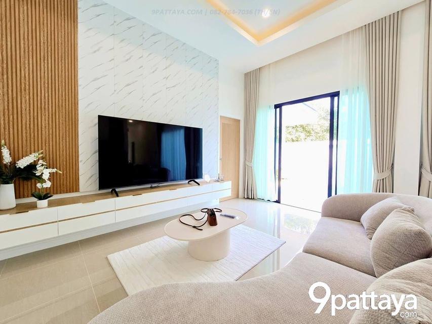 ✨ บ้านเดี่ยวชั้นเดียวพร้อมสระว่ายน้ำส่วนตัว | พัทยา ใกล้มอเตอร์เวย์ ✨บ้านสวยพร้อมอยู่ ฟังก์ชันลงตัว บรรยากาศเป็นส่วนตัว มาพร้อมสระว่ายน้ำระบบเกลือ 3