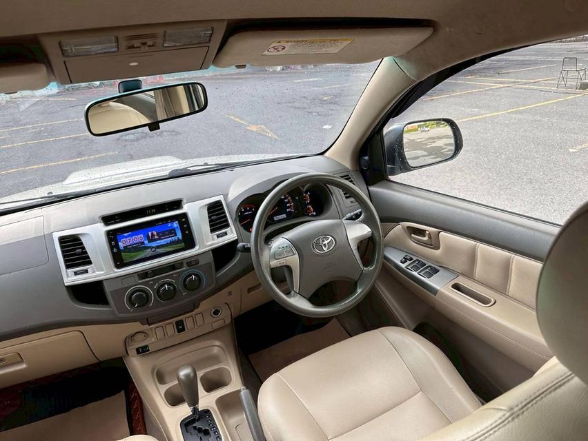 Toyota Vigo 3.0G Double Cab เกียร์ Auto สีบรอนซ์ทอง ปี 2012 17