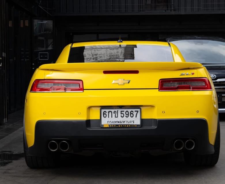 Chevrolet Camaro ZL1 ปี 2013 สีเหลือง 4