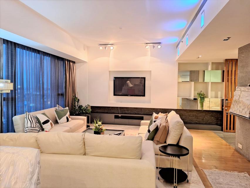 ขายและปล่อยเช่าคอนโดเดอะเม็ท สาทร 17