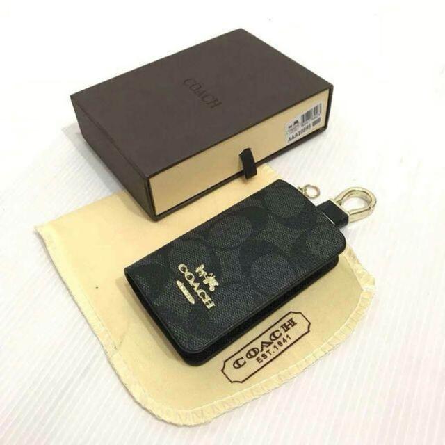 กระเป๋าใส่พวงกุญแจ Coach