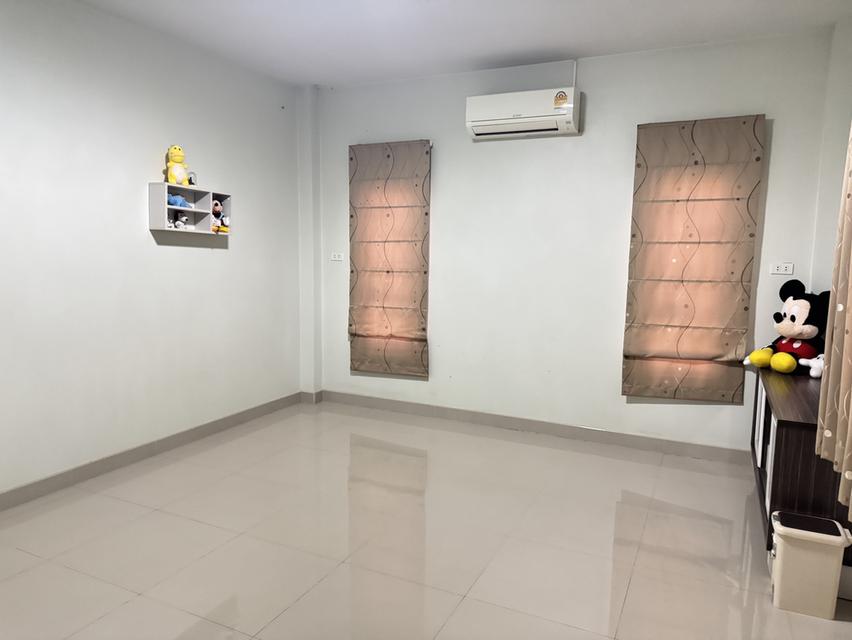 บ้านเดี่ยว  2  ชั้น 5 ห้องนอน 3 ห้องน้ำ 14