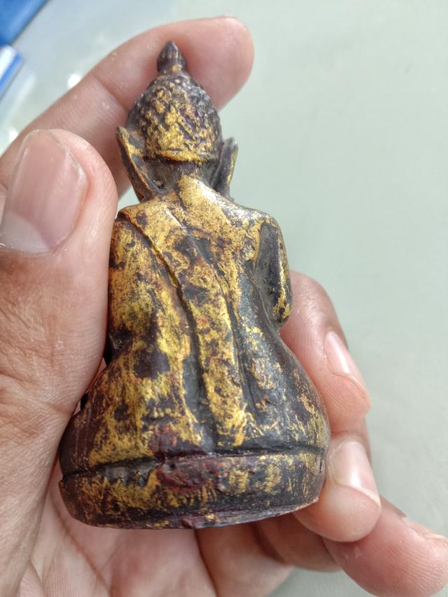 พระพุทธรูปไม้แกะสลัก รูปที่ 4