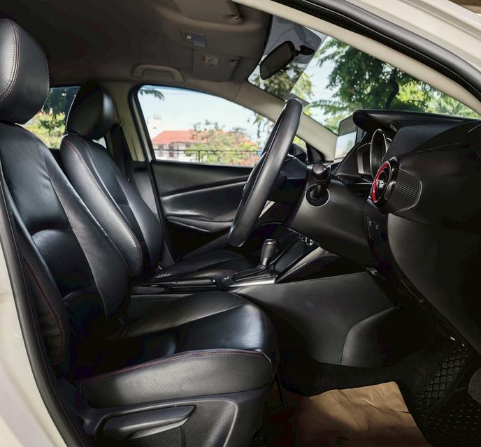 Mazda-2 1.3 High Sedan ปี 2015 6