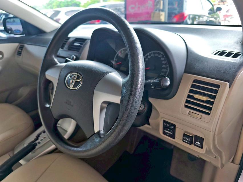 รหัสรถ CAT3365 2013 TOYOTA ALTIS 1.6E ออโต้ สีเทาสวย 2ระบบ เบนซิน+CNG โรงงาน 10