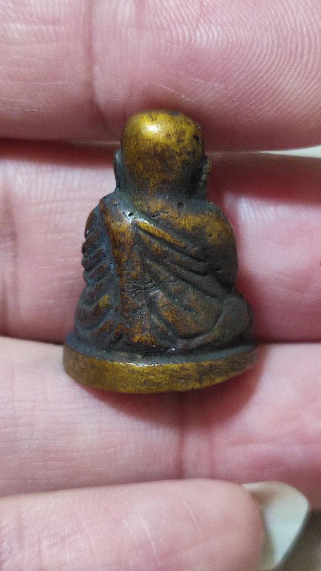 พระเครื่องเนื้อเก่า พระบ้าน 3