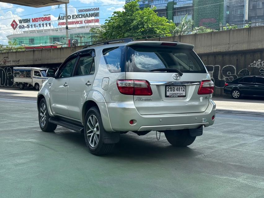 ขายรถ Toyota Fortuner 3.0V ปี 2010 สีเทา เกียร์ออโต้ 6