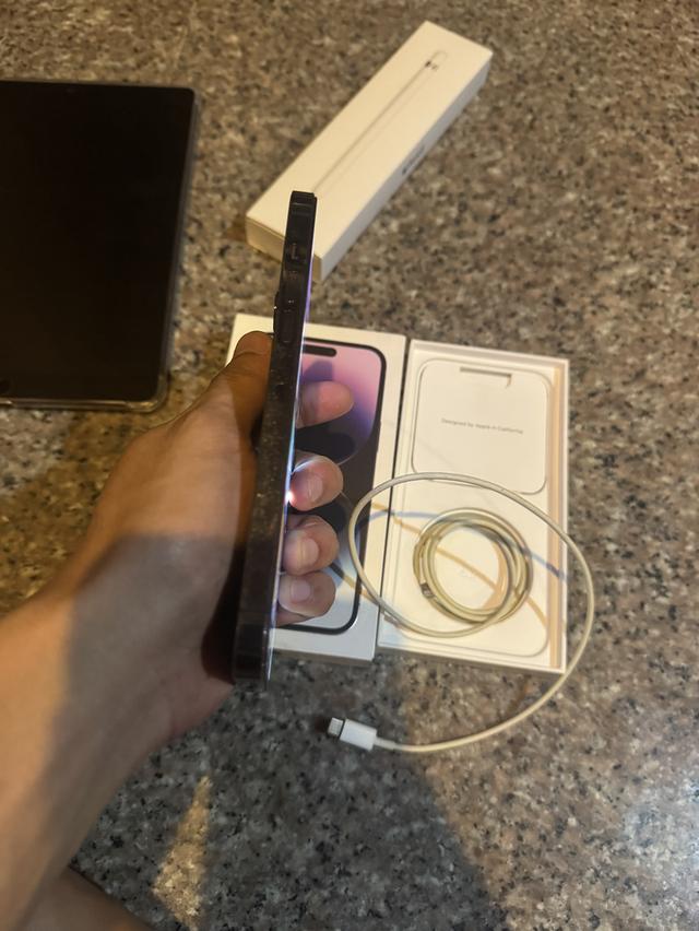 ขายๆๆๆถูกๆๆไอโฟน14ProMaxสีใหม่Purple256กิ๊กยกกล่องอีมี่ตรงสูนTrueใช้งานปกติหมดทุกๆฟังชั่นเครื่องรีสโตได้ตลอดไม่มีติดไอคราว   สภาพ: 99.99% สวยๆๆคับไร้ร 6