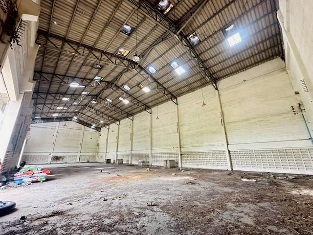 โรงงานพร้อมสำนักงาน 3 ชั้น พื้นที่ 2-3-82 ไร่ ซ.สุขาภิบาล 2 ถ.พุทธมณฑลสาย 4 ต.อ้อมน้อย อ.กระทุ่มแบน จ.สมุทรสาคร 5