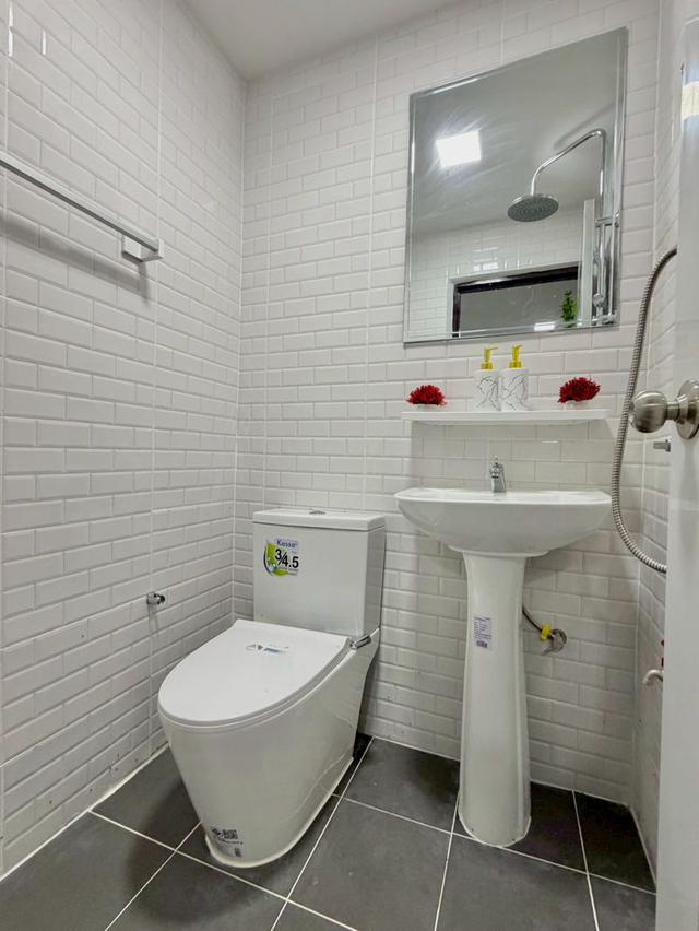 พฤกษา45 ถนนวัดลาดปลาดุกทาวน์เฮ้าส์ 2 ชั้น  หลังมุม ตกแต่งใหม่พร้อมอยู่  มีพื้นที่ข้างบ้าน พร้อมระเบียงด้านหน้า 9