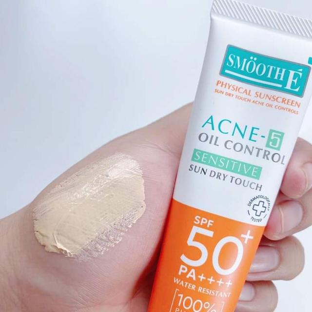 Smooth E Sun Dry Touch SPF50+ PA++++ 3