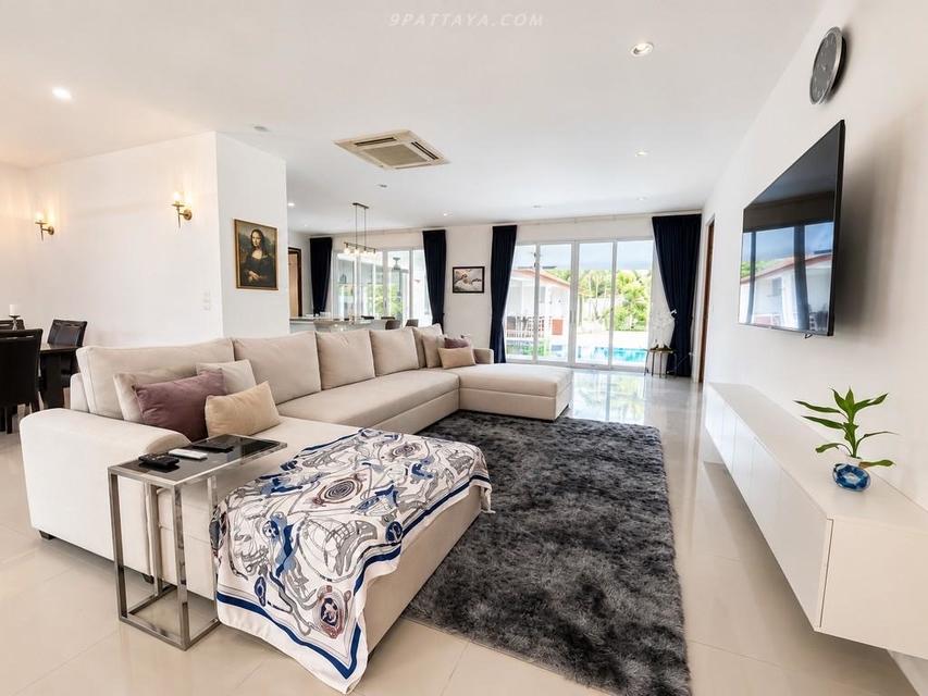 For Rent — Executive Pool Villa in Prime Family NeighborhoodLovely executive pool villa for rent in a quiet and convenient neighborhood. 7