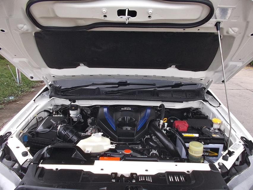 Isuzu Dmax Cab4 Vcross 3.0 M 4WD ปี 2021