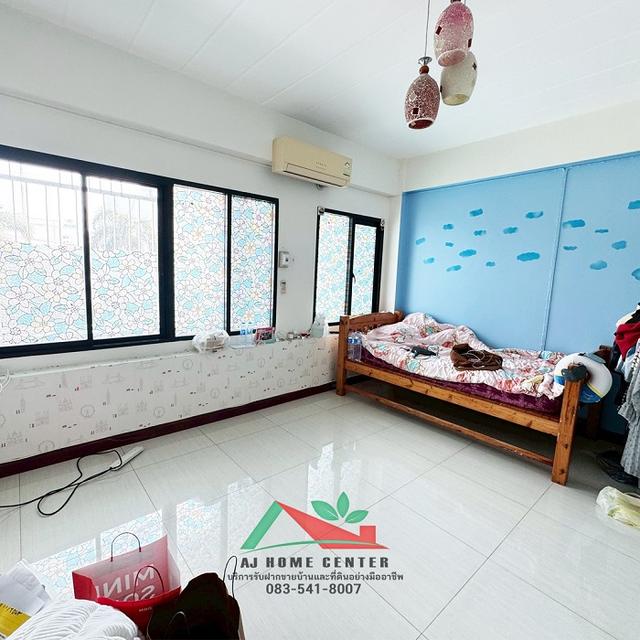 ขายอาคารพาณิชย์2คูหา 56.2ตรว. หลังริม อยู่หน้าหมู่บ้านเดอะพราว ถ.เอกชัย สภาพดี ขายแยกได้ 9