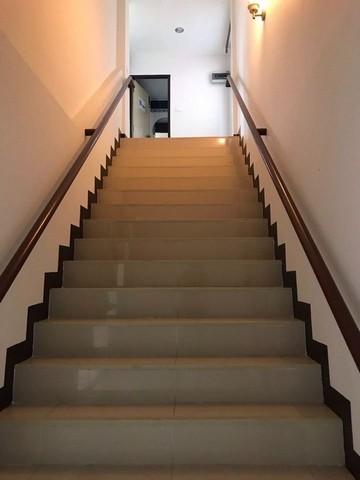 ให้เช่าอาคาร สำนักงาน 5 ชั้น เนื้อที่ 42 ตร.ว. พื้นที่ใช้สอย 500 ตร.ม.ตกแต่งพร้อมอยู่ ใกล้สนามบินดอนเมือง 5