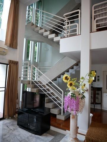 ให้เช่าบ้านเดี่ยว 3 ชั้นหลังใหญ่ 200 ตรว. หมู่บ้านนวธานี ซอยเสรีไทย 59 เกษตร-นวมินทร์ ใกล้มอเตอร์เวย์ ใกล้ทางด่วน 3