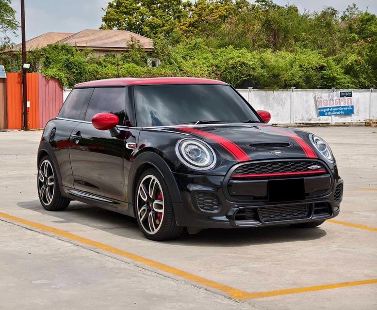 Mini John Cooper Works F56 ปี 2020  3