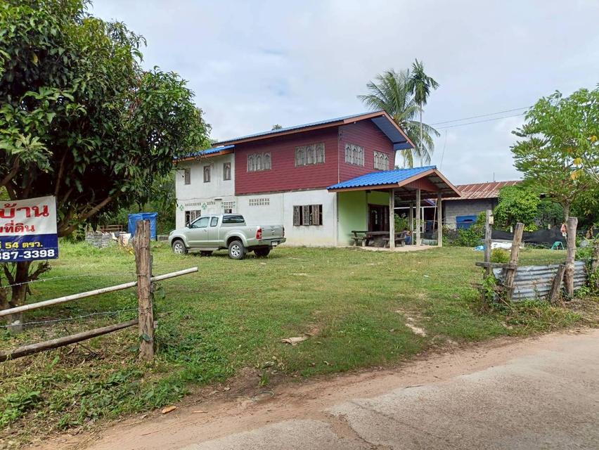 ขายบ้านจังหวัดมุกดาหาร บ้านเดี่ยว 2 ชั้น 1ไร่ 1งาน 30ตร.วา ราคา 1.7ล. 1